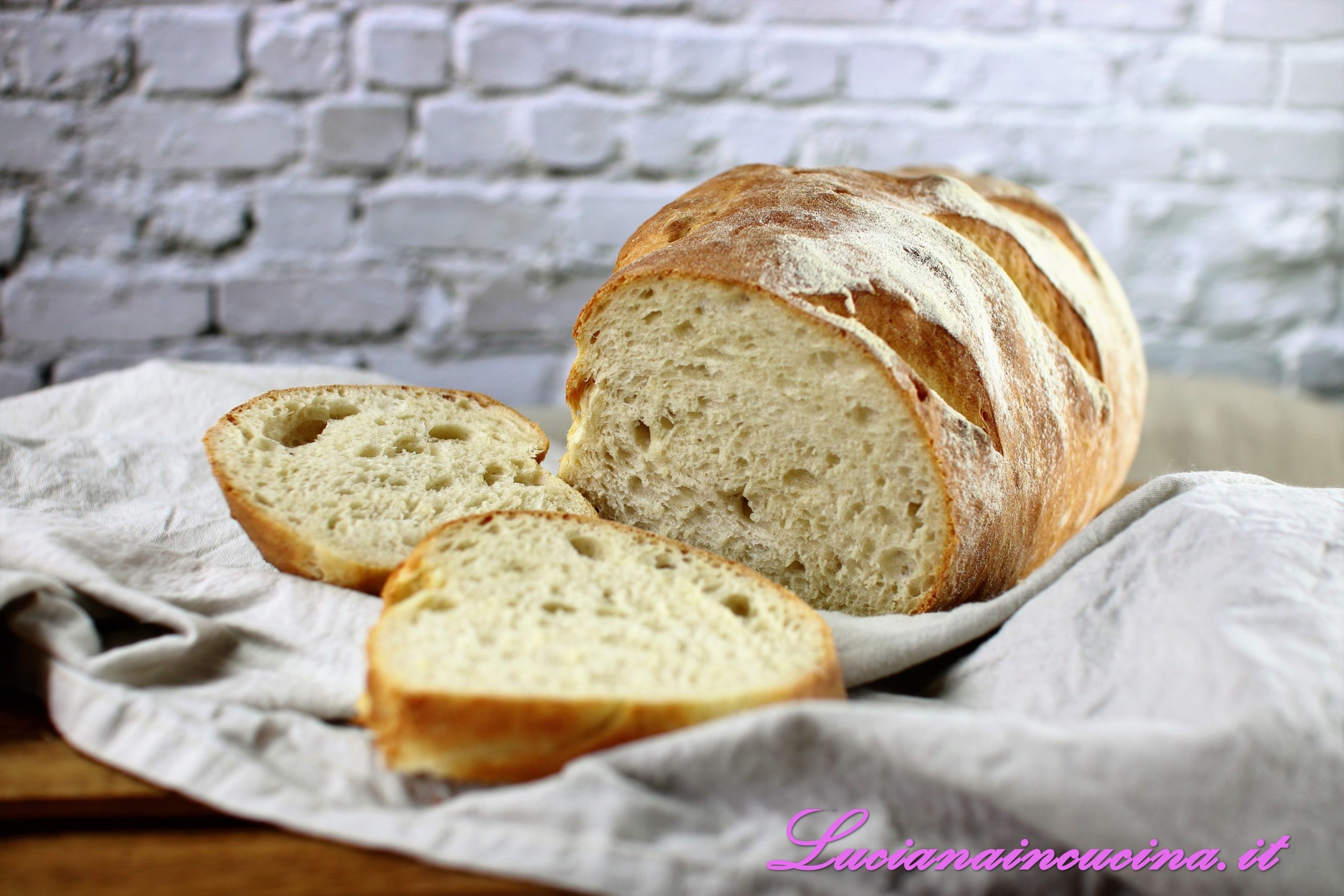 Pane bianco fatto in casa